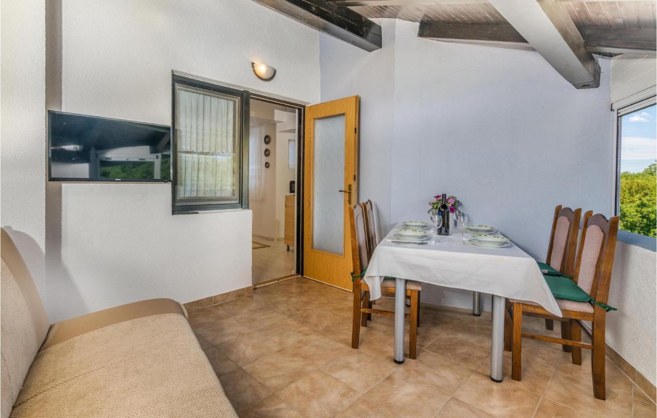 Amazing Apartment In Zupanje With Wifi 외부 사진